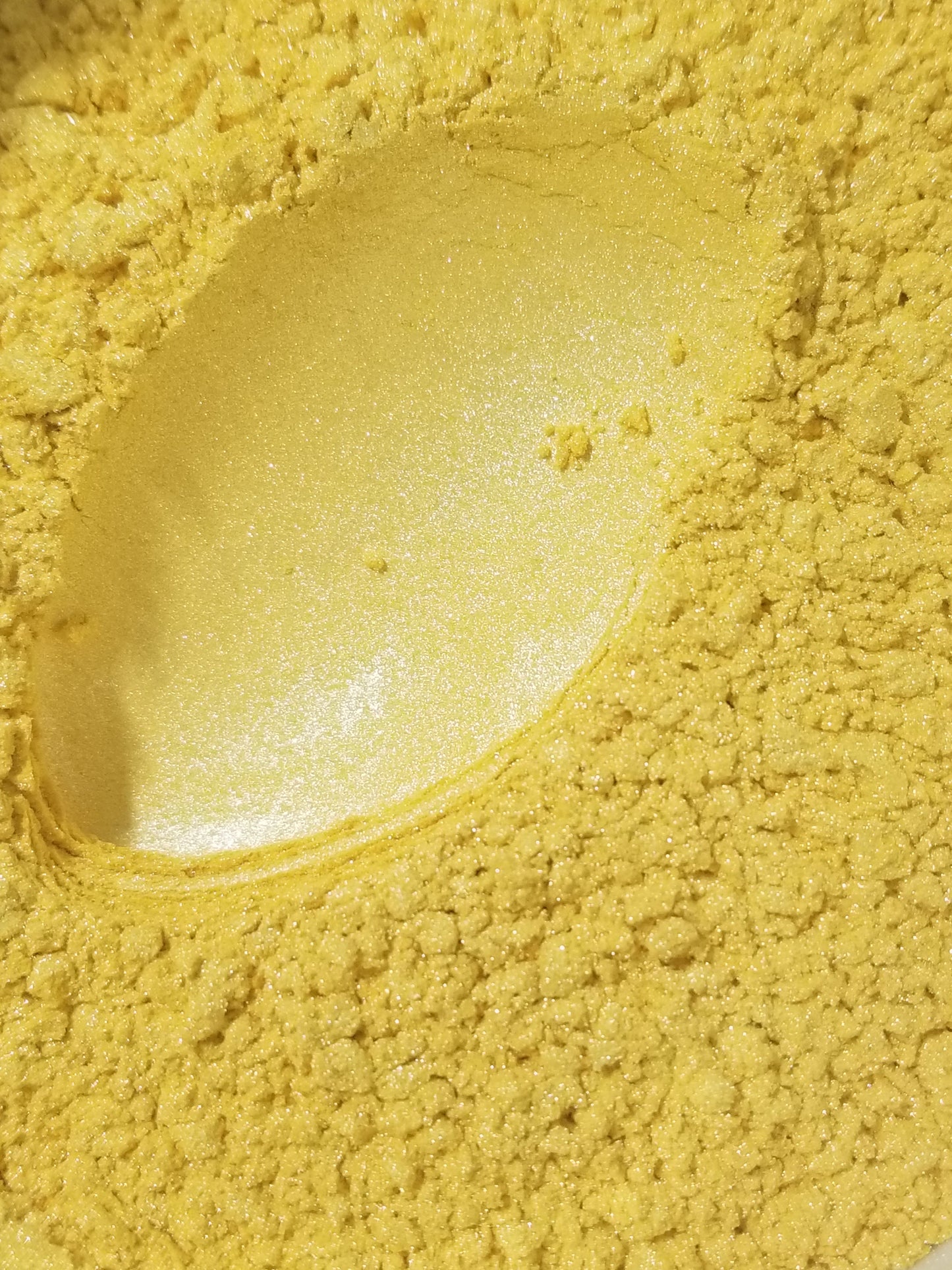 Bulk Mica - Bumblebee Yellow 2.02 lbs